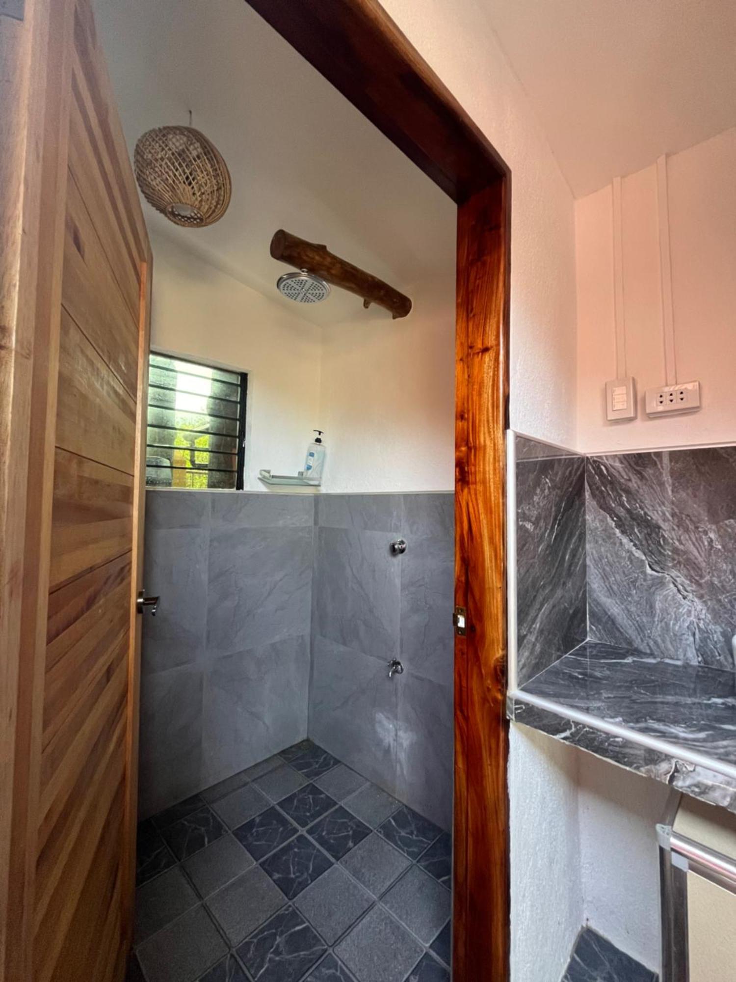 Saschasplace Premium Rooms Siquijor Exterior photo